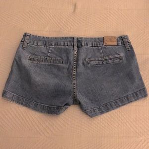 Paris Blues Size 9 Denim Shorts 55% Ramie 25% Cotton 18% Polyester 2% Spandex